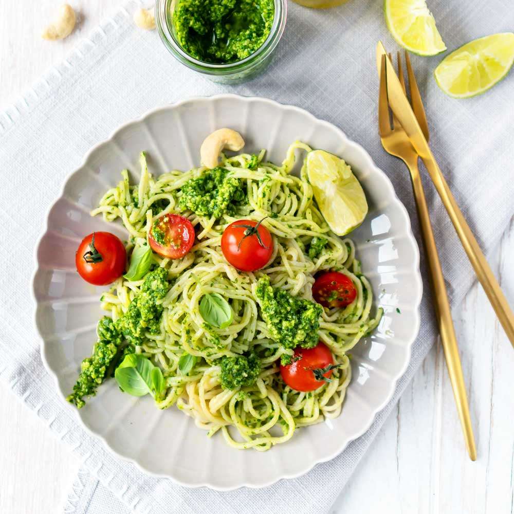 Dinkel-Spaghetti-mit-Rucolapesto