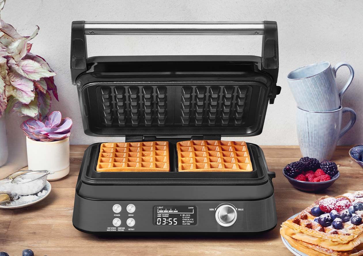 GASTROBACK® - 42449 - Waffle Maker Advanced Control - Black Edition
