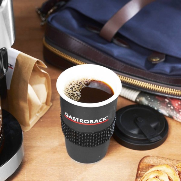 Coffee to go mug made of porcelain