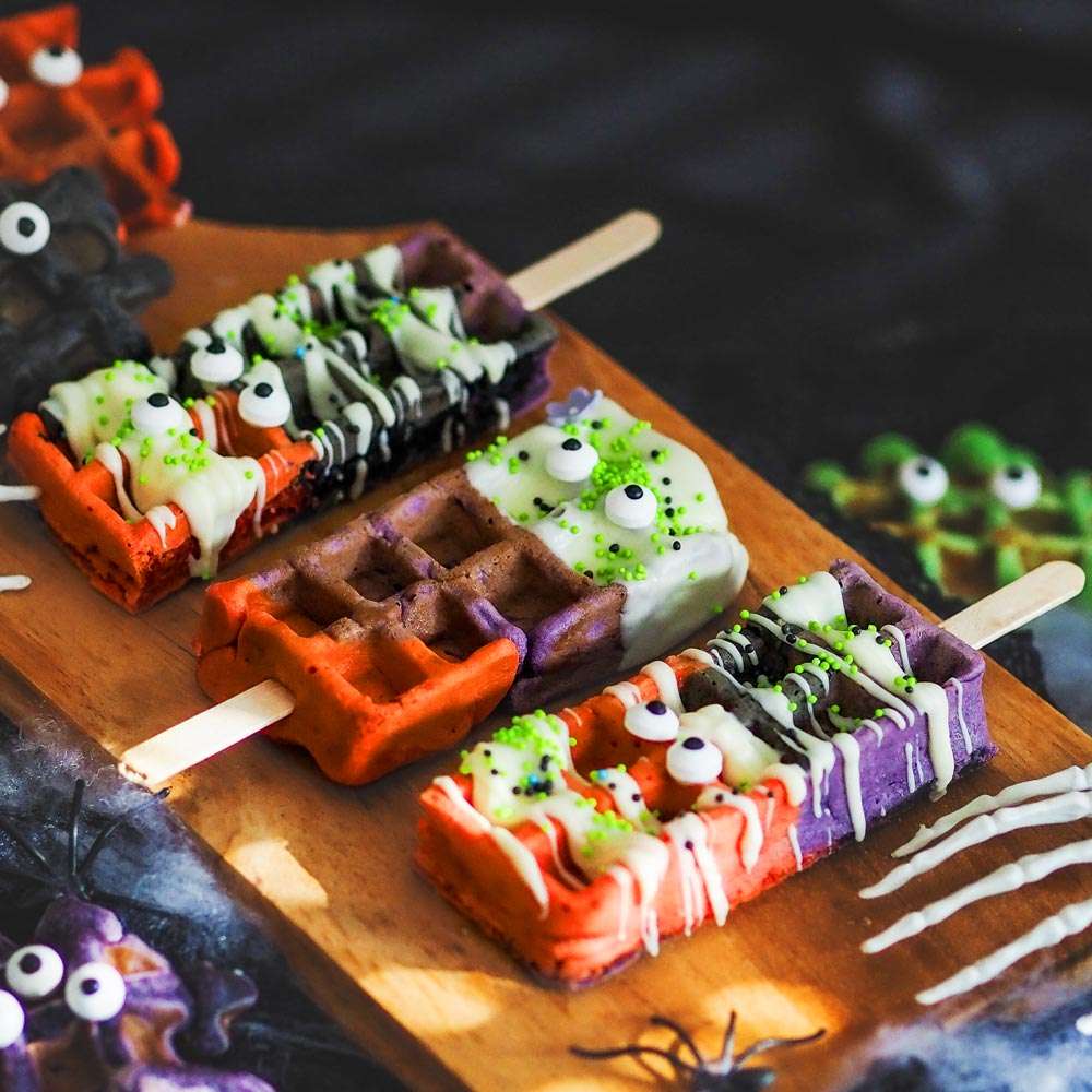 Bunte-Halloween-Waffeln_-_GASTROBACK-Waffeleisen-Advanced-Control