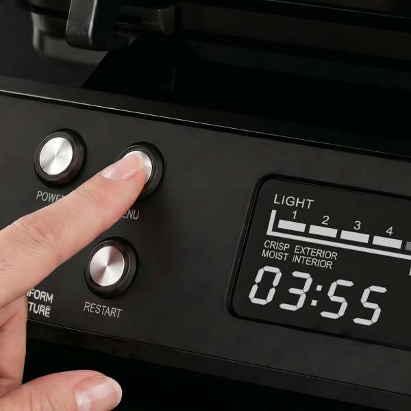 Waffle Maker Advanced Control Pro 4 - BLACK EDITION