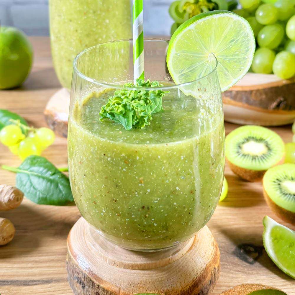 Apfel-Sellerie-Kiwi-Smoothie