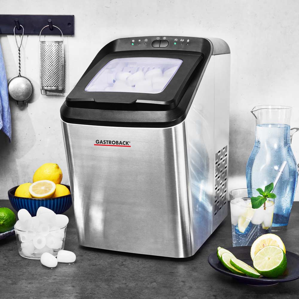 Perfect ice cubes for home, coffee shops, bars & bistros