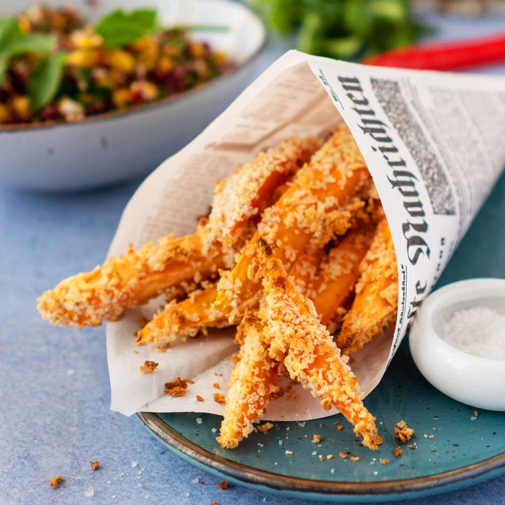 Suesskartoffel-Pommes-mit-Mango-Salsa